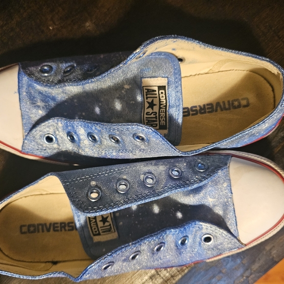 galaxy design chucks - Picture 2 of 3
